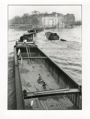 Willy Ronis La Péniche aux enfants, 1959